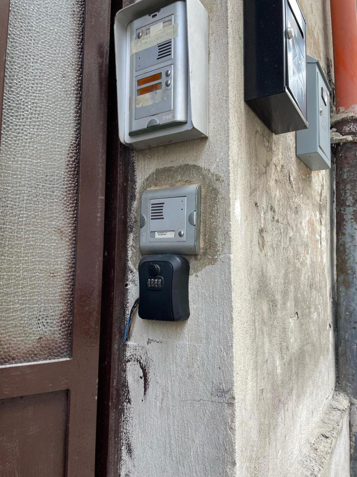 Charm E Chic Διαμέρισμα Νάπολη Εξωτερικό φωτογραφία