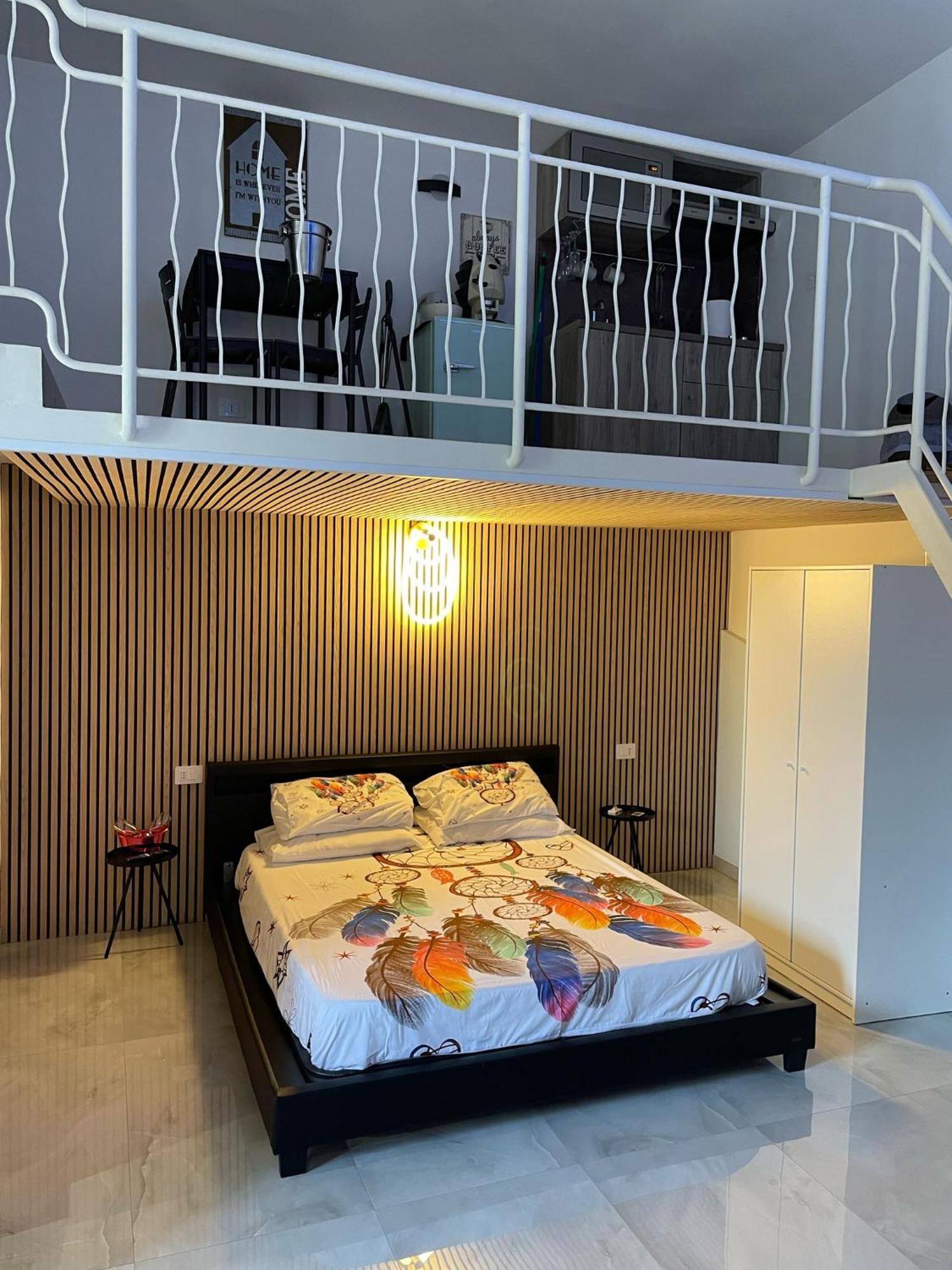 Charm E Chic Διαμέρισμα Νάπολη Εξωτερικό φωτογραφία